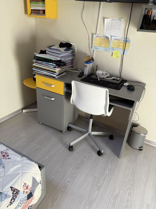 Vand set mobila camera copii/adolescenti