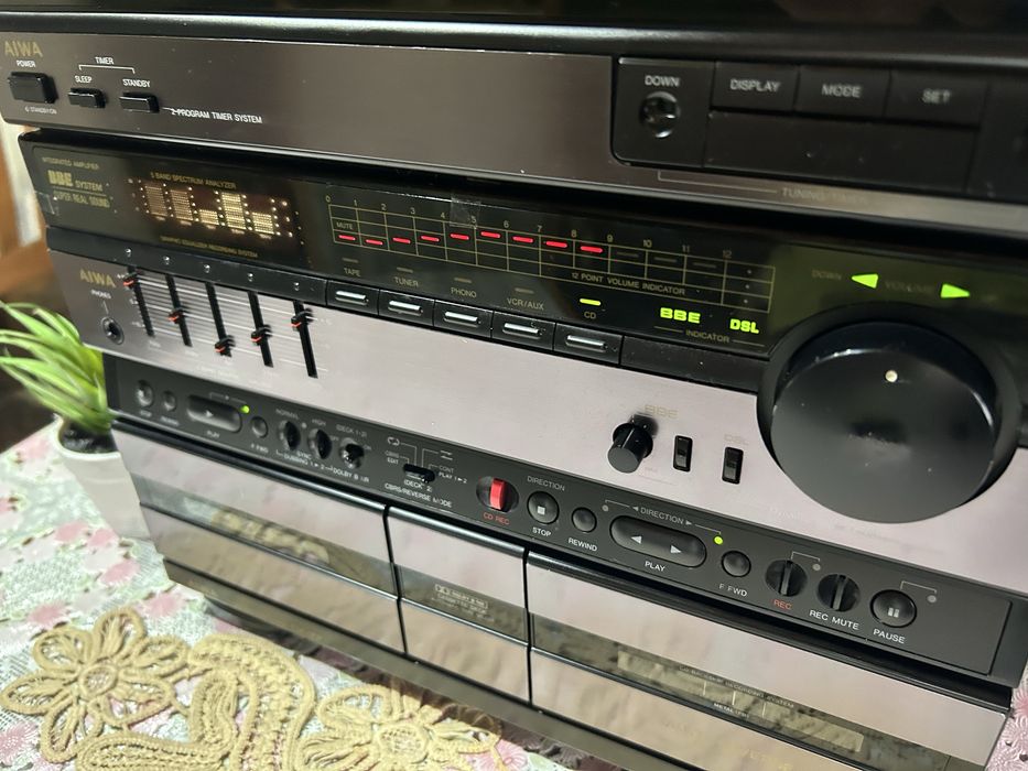 Linie audio Aiwa -impecabila