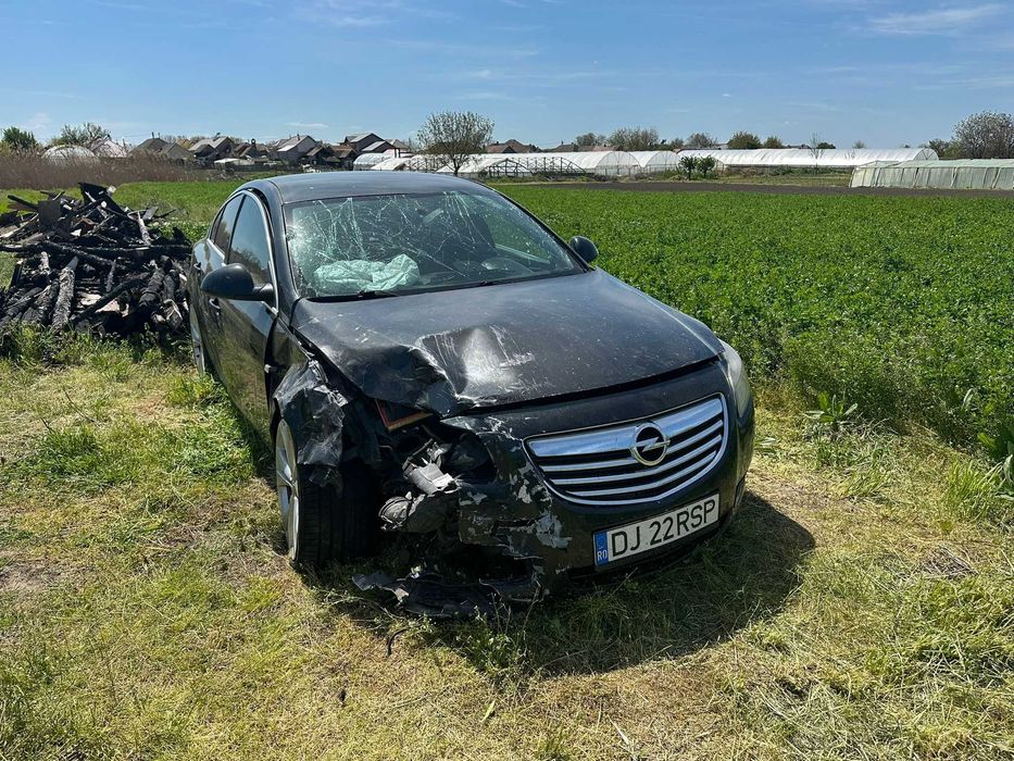 Vand Opel Insignia - Lovit