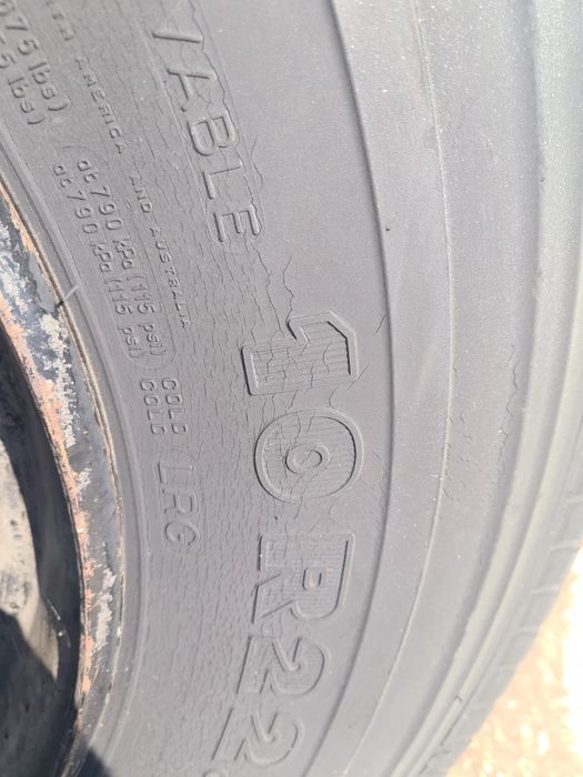 Roti pentru remorci romanesti fara camera  10,00r22,5 Michelin