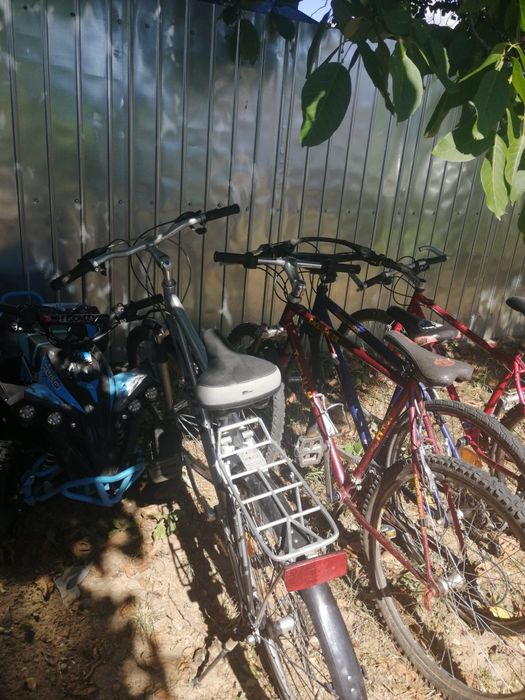 Biciclete de vanzare