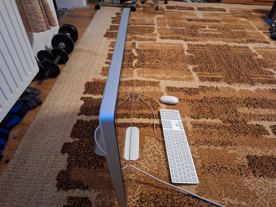 Calculator Apple iMac All in One Desktop Computer Model A1225 24" 2009