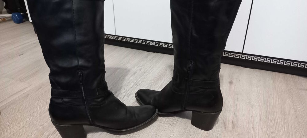 Намаление!!!Дамски черни ботуши естествена кожа