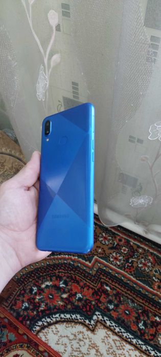 Samsung a10s yaxshi holatda