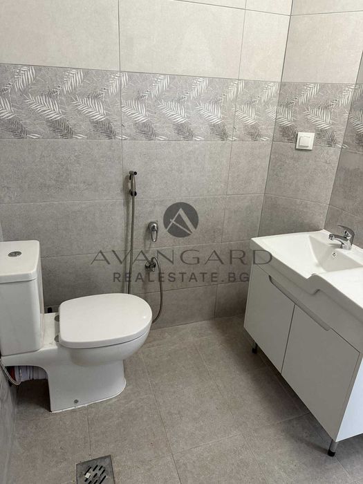Продава се Тристаен апартамент в Пловдив, Кършияка - 71 кв.м за 1283 €/кв.м - Снимка #8