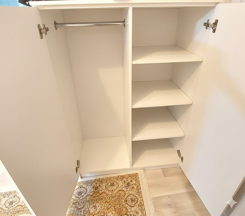 Продам шкаф белого цвета