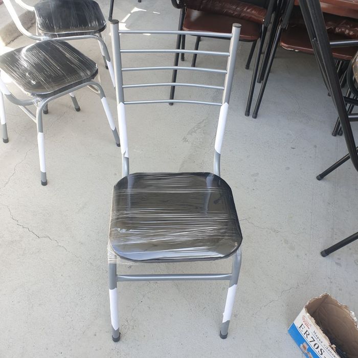 Temir stol stullar Do'konlar bilan ishlaymiz