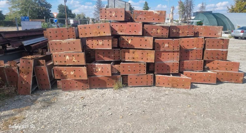 Метално хале/Контейнер за живеене/офис /склад/гараж