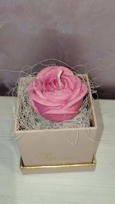 Цвете от восък..