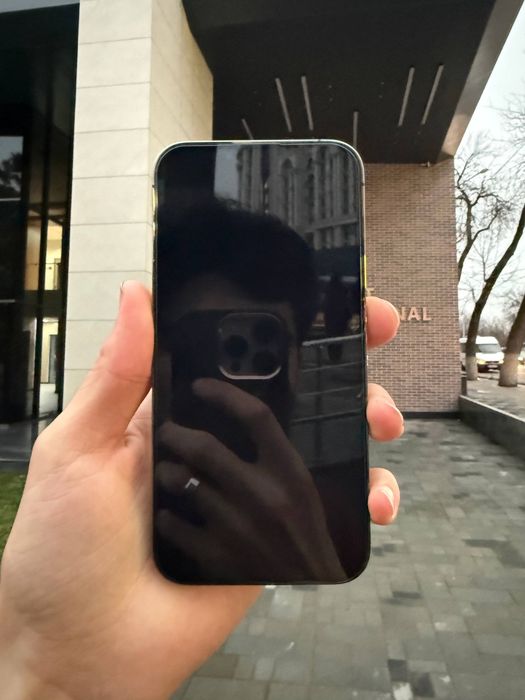 Iphone 13pro 94%yomkst usta kormagan 2ta simkartalik