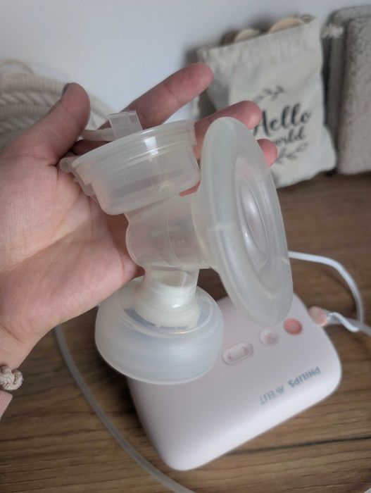 Помпа и комплект аксесоари за кърмене