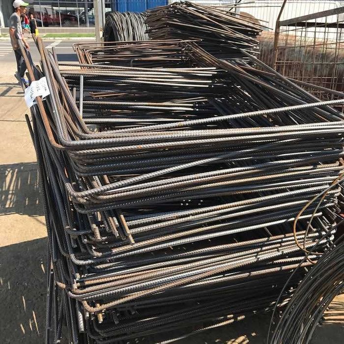 Etrieri din fier beton striat de 8mm
16/25 3 lei
20x20
15x15
10x10
20x