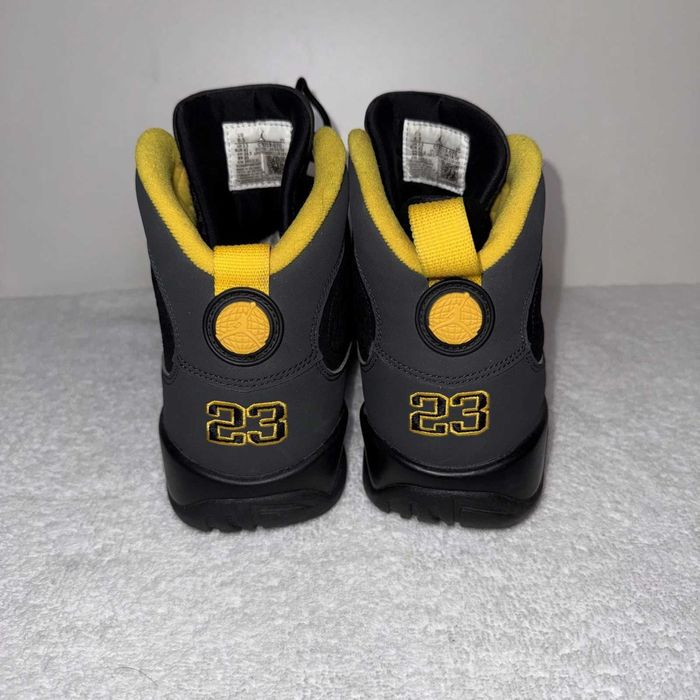 Nike Air Jordan 9 Retro Dark Charcoal University Gold