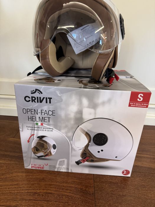 Каска за мотор.