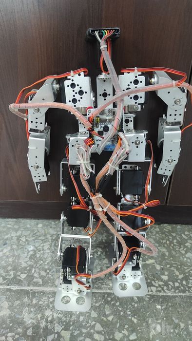 Робот гуманоид Biped Humanoid Robot RC