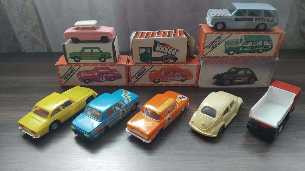 Стари играчки GDR