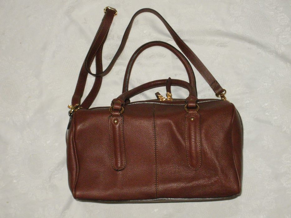 нова дамска чанта естествена кожа НМ