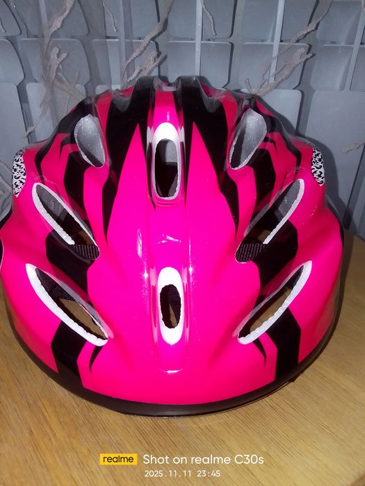 Роликовые коньки с причиндалами