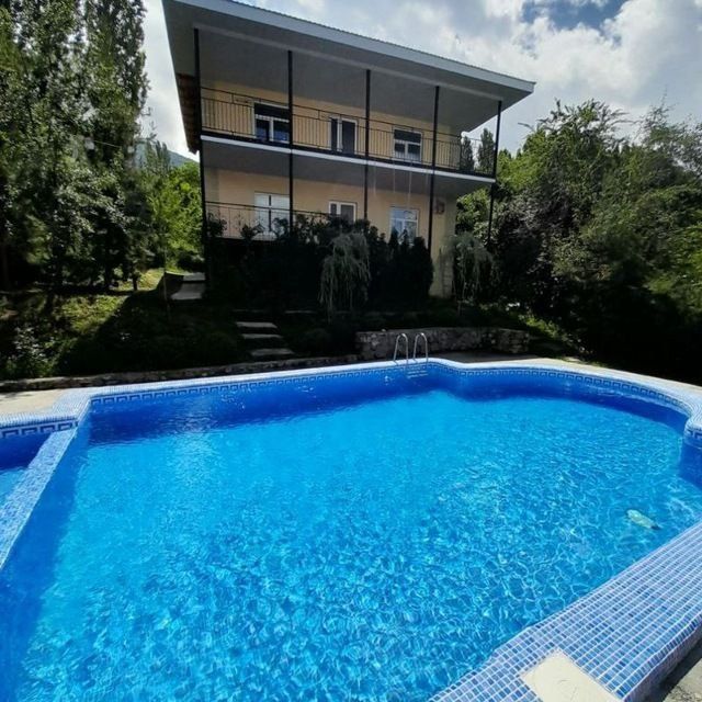 Семейный дача для отдыха в горах Бурчимулла