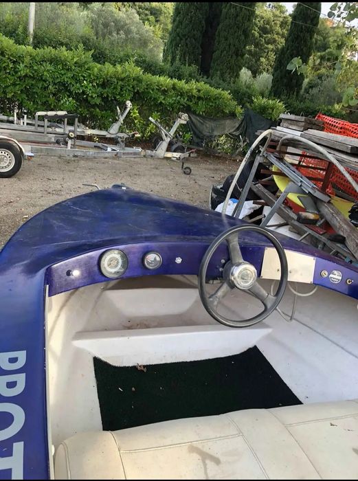 Barca cu motor 35 Cp+peridoc