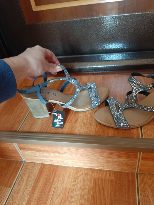 Sandale piele noi nr 40