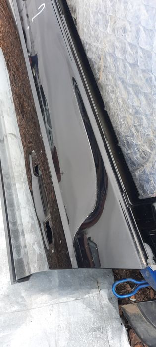 Предна врата за фолксваген е-трон.