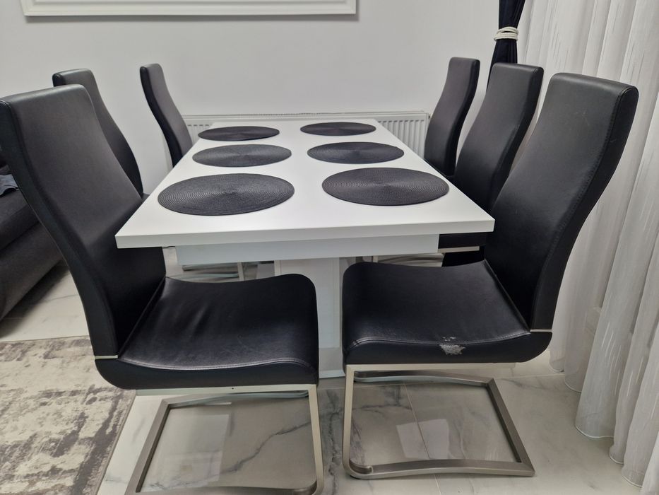 Vand masa extensibila cu 6 scaune