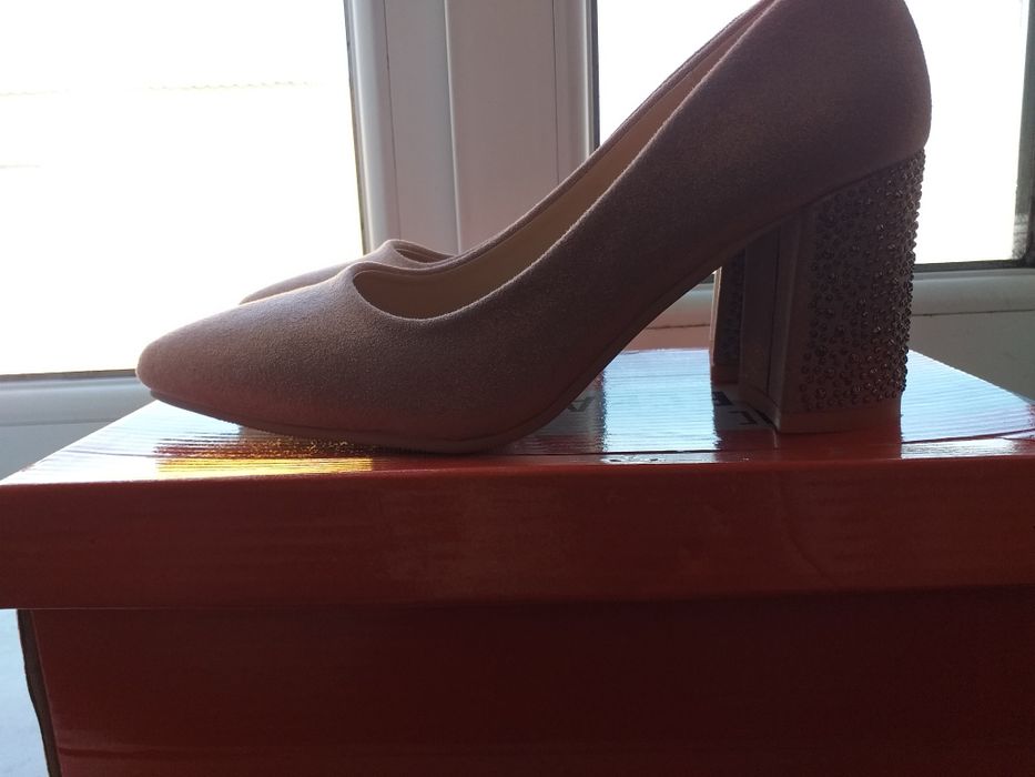 Туфли  новый размер 38