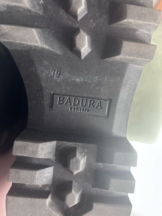 Маратонки и лоуфъри  естествена кожа