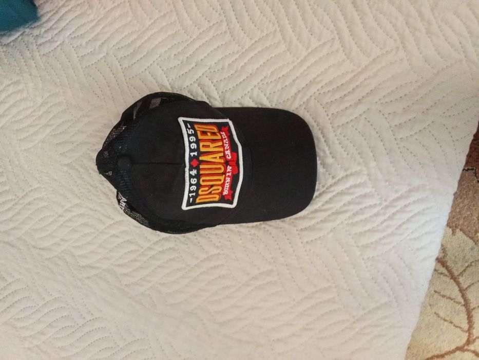 Шапка  Dsqured 2