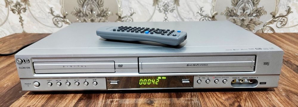 LG видеомагнитофон & DVD Combo