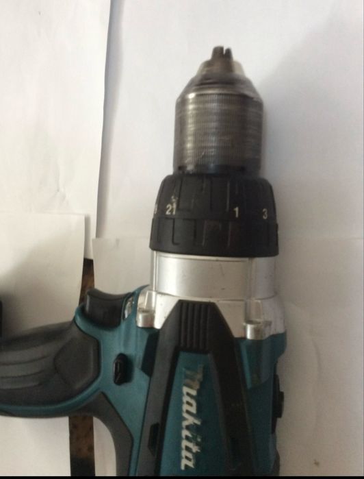 Makita DHP453 masina de gaurit si insurubat cu 16 trepte