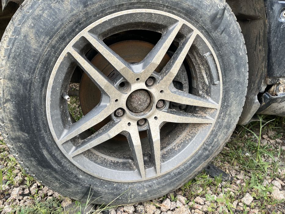 В продаже Мерседес 124