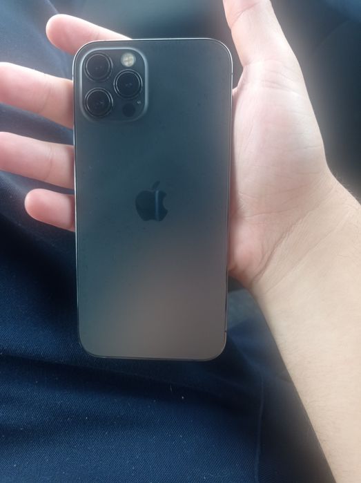 iPhone 12 pro in stare perfecta