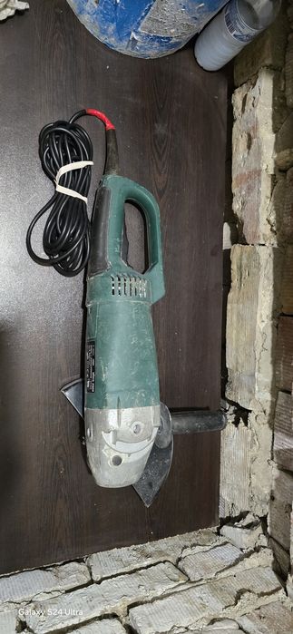 Ъглошлайф голям MWS 2000