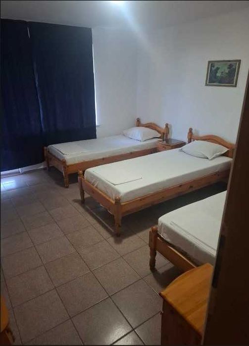 Дава се под наем Четиристаен апартамент в Несебър - 100 кв.м за 7.14 € - Снимка #1