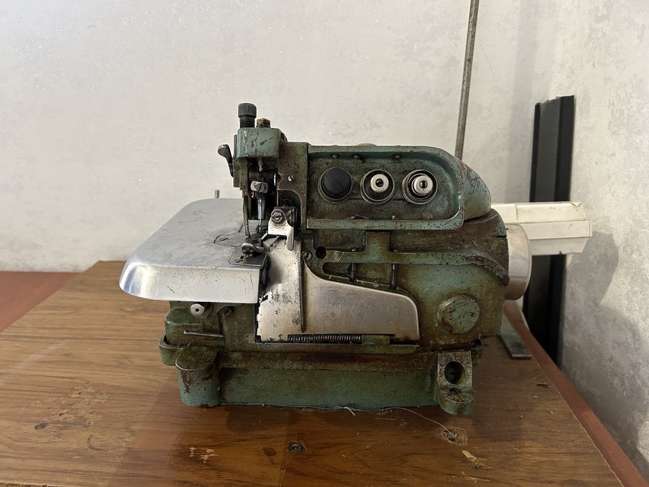 продам оверлок