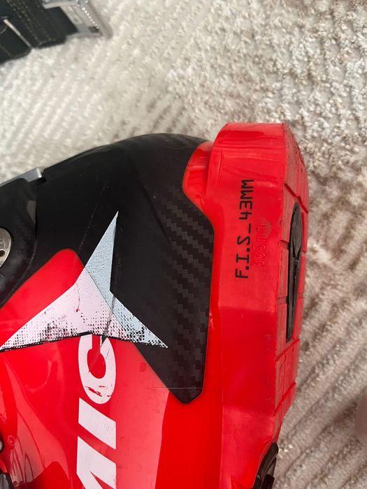 Горнолыжные ботинки Atomic Redster Pro 130