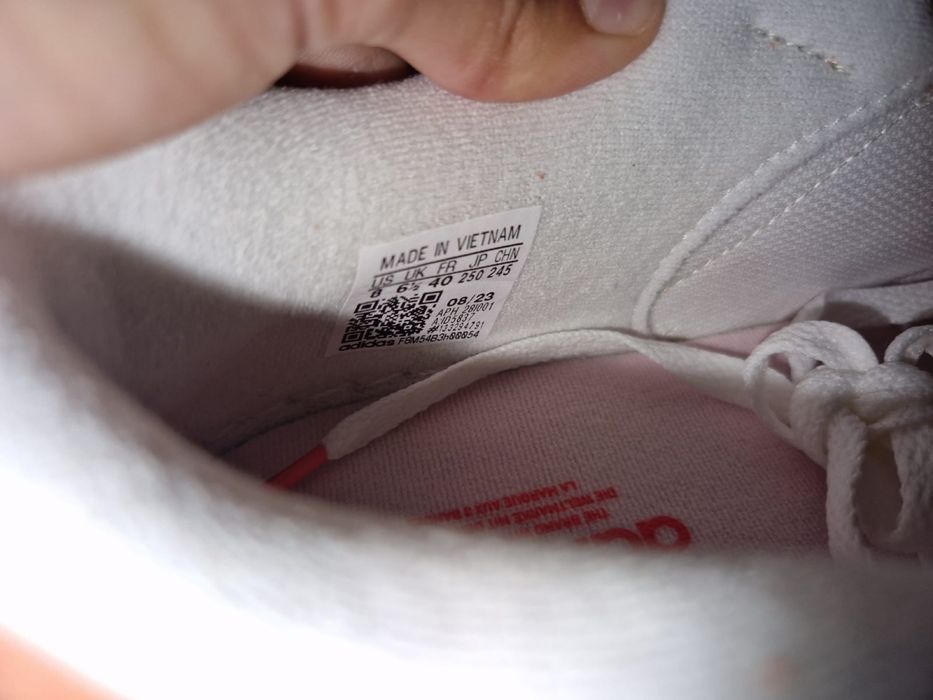 adidasi ADIDAS alb cu rosu noi
