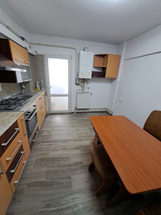 Închiriez APARTAMENT 1 CAMERĂ  40mp