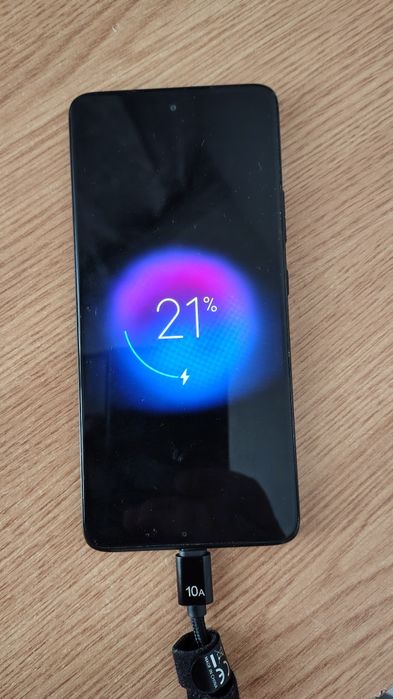 Telefoane+ tableta Asus ( nefuncționale)preț pentru toate 150 lei.