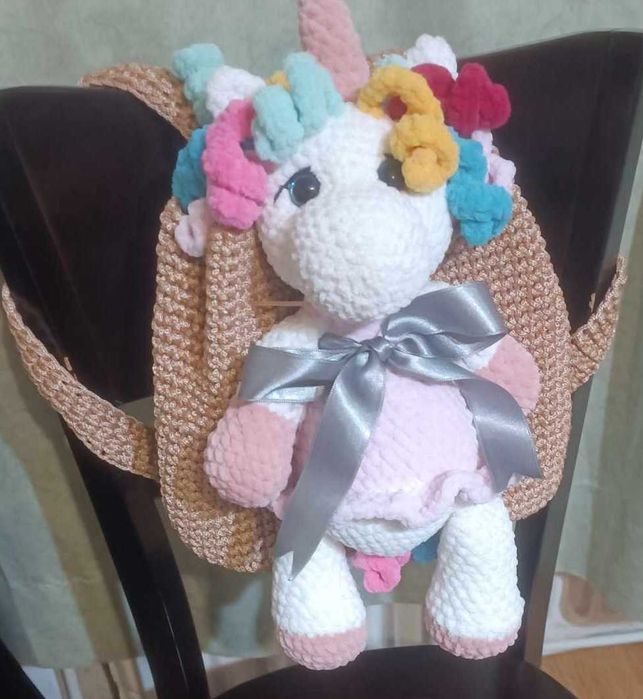 Детска раничка плетена