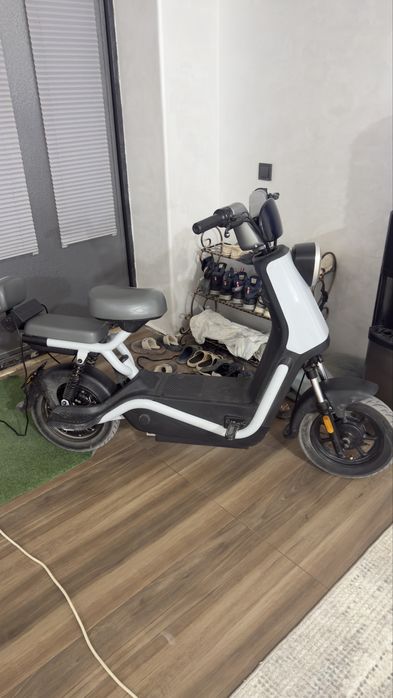 Продаю Элетроскутер как новая