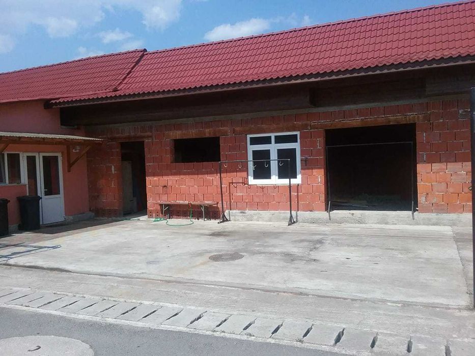 Spațiu comercial sau producție