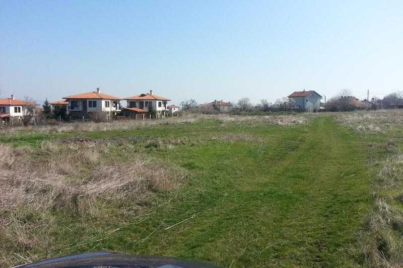 ТОП цена! 22 евро/кв.м. Парцел в началото на село Александрово