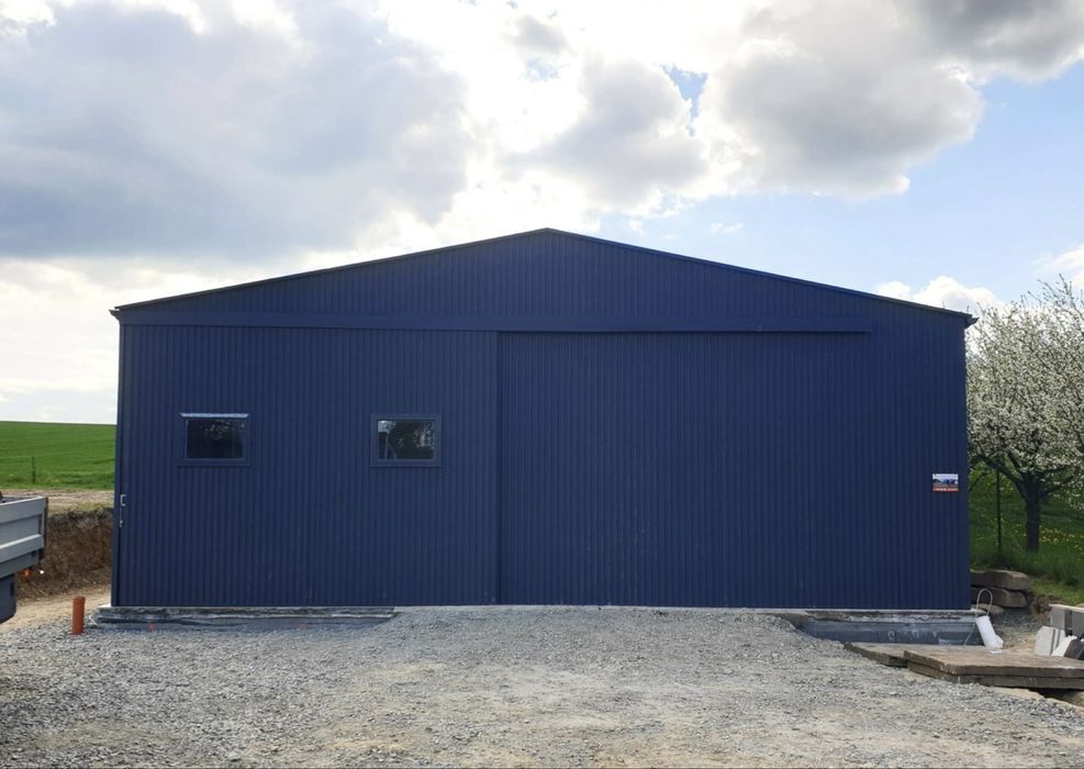 Hale metalice diferite dimensiunii