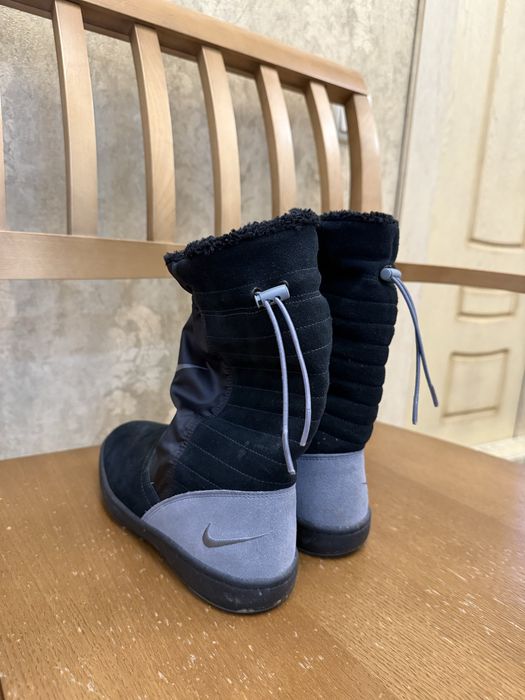 Сапоги женские Nike
