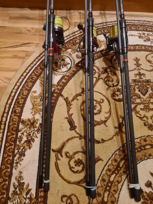 vând lasete prologic fulcrum 3.9m 3.75 lb