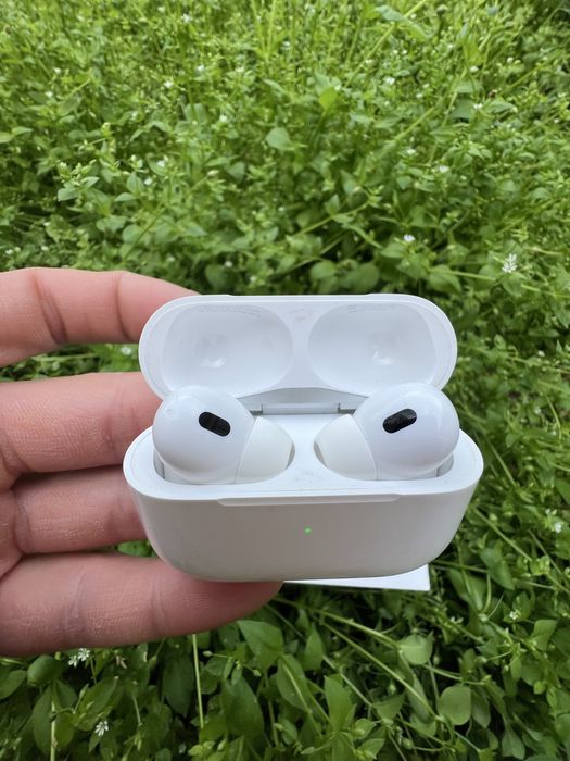 Airpods pro 2  Original naushnik sotiladi srochna