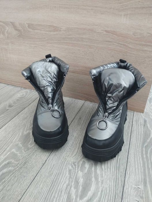 Зимни сиви  боти